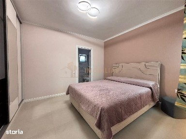Apartament 3 camere, zona Centrul Vechi