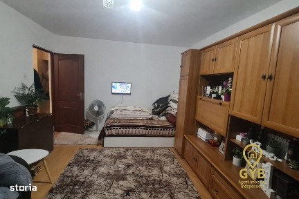 Apartament 2 camere decomandat tip PB- Rogerius, etaj intermediar