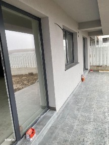 Apartament tip casa, 3 camere pe 2 nivele, gradina privata plus garaj