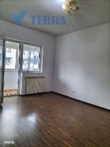 Garsonieră spaţioasă şi luminoasă de închiriat - Mioveni.