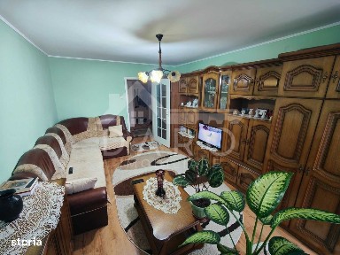 Persoana fizica vand apartament cu 3 camere