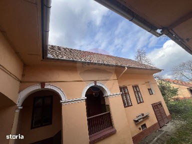 Strada Izvor, Rasnov, Brasov