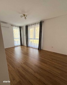 Duplex lux, de închiriat, 5 camere, parcare, curte, terasă, 220mp teren
