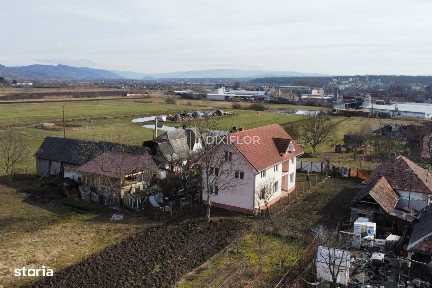 Casa unifamilială cu teren generos