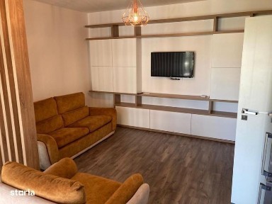 Inchiriez apartament 2 camere Zorilor - Europa, cu parcare subterana