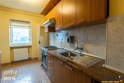 FILM:Oportunitate!Apartament cu 4 camere,2 bai,2 balcoane,2 garaje,Tar