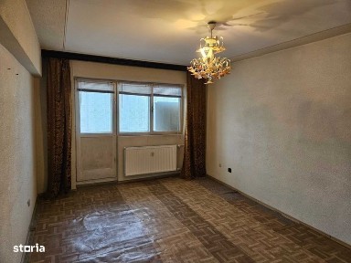 Apartament 2 camere Bariera Bucuresti decomandat etaj 3