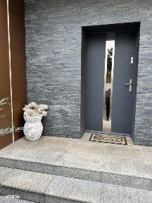 BUCUREȘTI - Voluntari - Vilă P+E lux - 800000 Euro/Neg.
