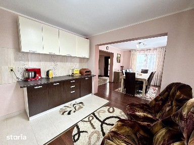 Vila P + M, 2009, teren 1000 mp, mobilată, Siretu - Saucesti