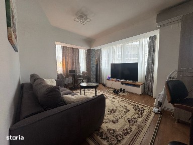 Apartament 3 camere, 70 mp cu 2parcari, et3, Str Florilor - Floresti