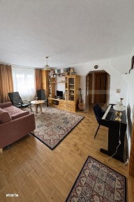 Apartament 4 camere, decomandat, 82 mp, 2 bai, etaj intermediar, Manas