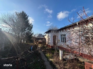 Casa si teren 800 mp in Remus Giurgiu