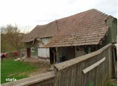 Cota 1/2 din casa si teren