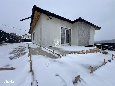 Casa individuala, 420mp teren, de vanzare in Valea Adanca
