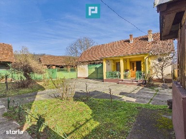 Casa din caramida si teren 1316 mp - Savarsin