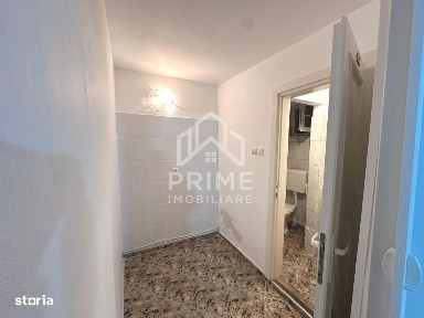 Spatiu comercial de inchiriat - Zona Cetate, 35 mp utili.