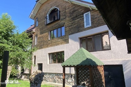 Bran - Casa pe strada Valea Portii, 223 mp, 4 dormitoare