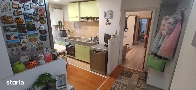 Unirii, 3 camere, etaj 3, garaj sub bloc