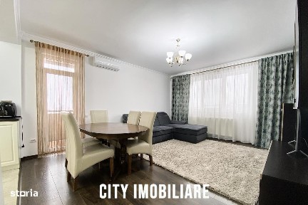 Apartament 3 camere de vanzare str Tineretului
