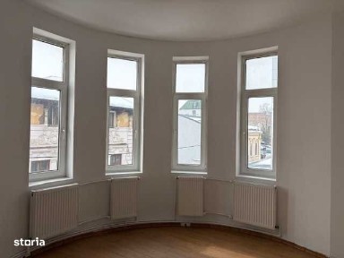 Apartament spatios, ideal pentru birouri, la 5 minute de Unirii!