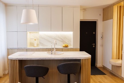 Baia Mare, Regele Mihai 1 5