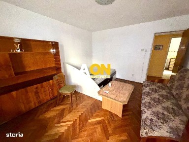 De vanzare garsoniera, foste proprietati, Closca-Cetate