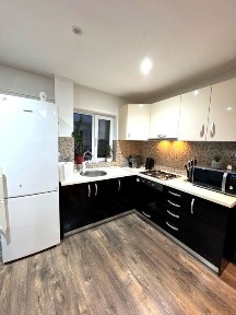 Mutare imediată! Ap. 3 camere,renovat, 2 băi, mobilat, 2 parcări