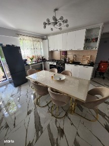 Apartament cu 4 camere, 90 mp, terasa de 35 mp, zona Stadionului