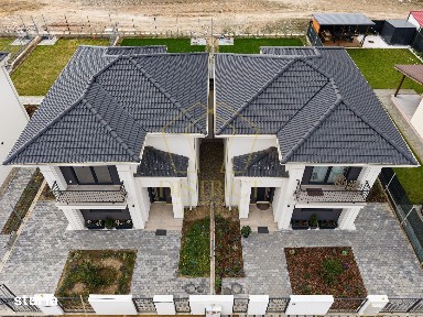 Duplex cu 3 camere despartit prin camera tehnica I Mosnita Noua
