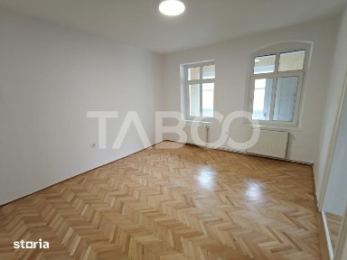 Apartament 2 camere de inchiriat - Str Alexandru Xenopol - comision 0
