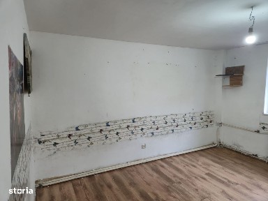 Apartament 3 camere decomandat, balcon, Suceava,zona George Enescu