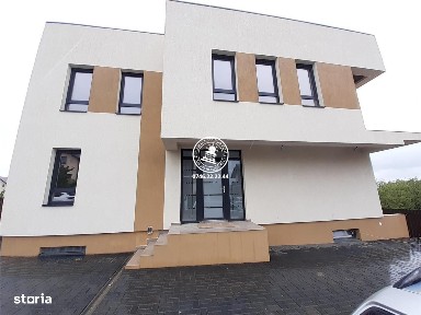 Vila de vanzare Valea Lupului
