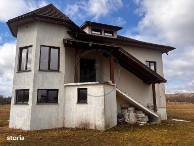 Casa individuala de vanzare - la 15 km de Bistrita