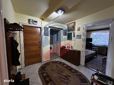 Apartament 3 camere decomandat, 2 balcoane - Str. 1848