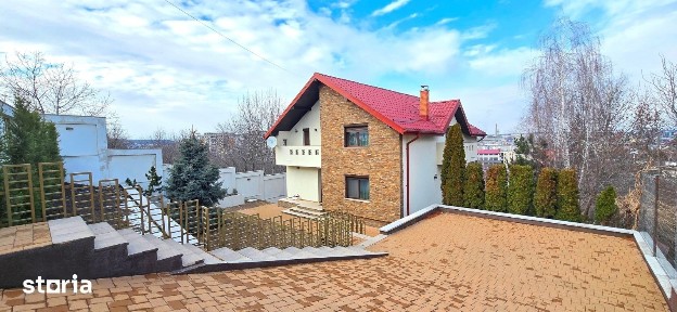 Casa impresionanta 285 mp, 6 camere, Pleiada - BUCIUM, 1100 mp teren