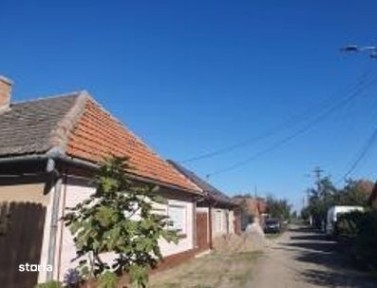 Cota 1/ 2 din casa si teren-loc. Pecica, jud. Arad