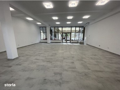 Inchiriez spatiu comercial 118 mp util, locuri de parcare inclus