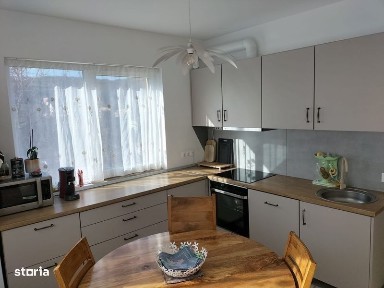 vand casa in tauti
