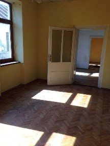 ULTRACENTRAL! Apartamet la Casa + gradina