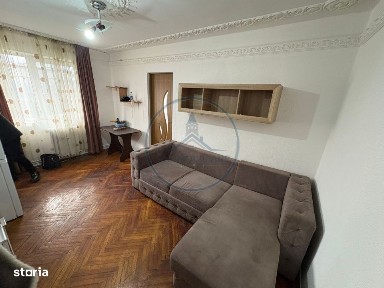 Apartament 2 camere de vanzare - zona centrala, Piata Decebal, Bistr