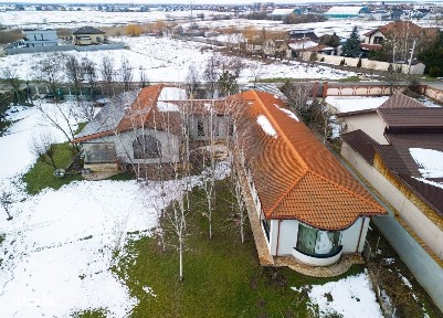 Resedinta spectaculoasa - Vila exclusivista deschidere directa la lac