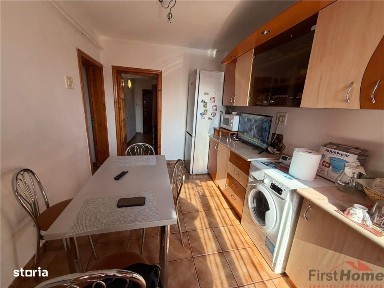 Apartament 3 camere, zona Sud - Amadeus - 70mp, etaj 4 cu acoperis
