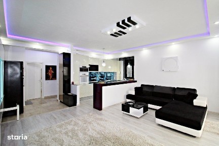 Apartament modern in prima linie la mare. Comision 0%.