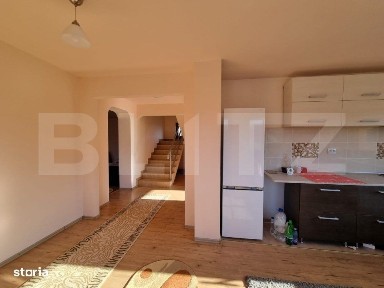 Casa individuala, 195 mp, 6300 mp teren, zona Jucu