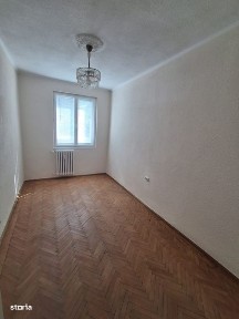 Apartament 3 camere, 58 mp