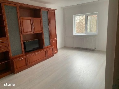 REPUBLICII-Brezeanu- 2cam, cf1, dec, 3/4, G,F,T - 79000 euro