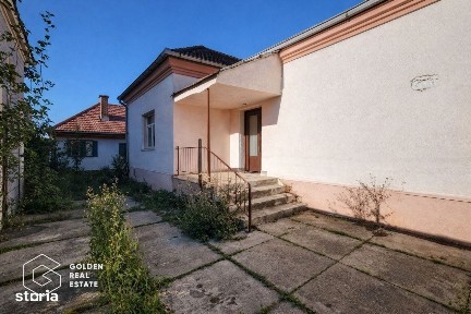 Casa cu 2 corpuri de cladire, Lipova