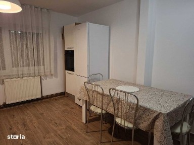 Inchiriez ap. 2 camere, Plopilor, loc parcare, 550 Euro