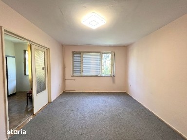 OCAZIE - Apartament 2 camere, 42 mp, etaj 1 - zona Sagului