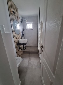 De vanzare apartamet 2 camere renovat integral